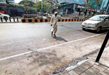 आंतरराष्ट्रीय सायकलिंग स्पर्धेसाठी काढलेले स्पीड ब्रेकर परत करण्याची रहिवाशांची मागणी आहे