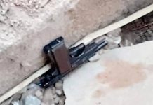 भोईरवाडीत जमावाला पांगवण्यासाठी जमीन व्यापाऱ्याने हवेत गोळीबार केला