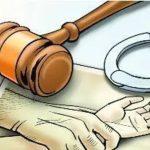 पोक्सोचा आरोपी पोलिस लॉकअपमध्ये लटकलेल्या अवस्थेत सापडला