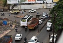 दक्षिण पुण्यातील रस्त्यांचे जाळे मजबूत करण्यासाठी पीएमसीने खादी मशीन चौक ते वडकीपर्यंत 9 किमी रस्ता जोडण्याचा प्रस्ताव दिला आहे.