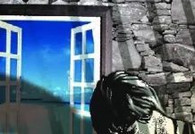 किरकोळ मागे, एसयूव्हीने 17 वाहनांना धडक दिली; कोणीही जखमी झाले नाही