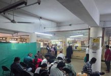 पुणे ई-सेवा केंद्रांवरील अधिवास, उत्पन्न प्रमाणपत्रांना होणारा विलंब प्रवेशापूर्वी चिंता वाढवतो