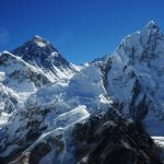 गिरिप्रेमी या शहरस्थित गिर्यारोहक संस्थेतील तीन गिर्यारोहकांनी माऊंट एव्हरेस्ट शिखर सर केले पुणे बातम्या