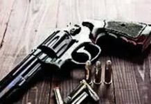 रावेत येथील फर्निचर मॉलमध्ये गोळीबार केल्याप्रकरणी बिष्णोई टोळीशी संबंधित तीन आरोपींना 28 मे पर्यंत पोलीस कोठडी सुनावण्यात आली आहे.
