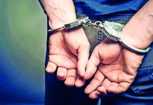 कामगाराने 500 रुपये हफ्ता मागितला, दोघांना अटक