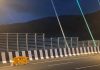 क्रॉसविंड्स हाताळण्यासाठी MSRDC eway च्या नवीन लिंक ब्रिजवर पवन अडथळे बसवते