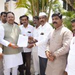 देहूरोड ते निगडी रस्ता वारकऱ्यांसाठी बनलाय धोकादायक :